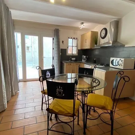 Holiday home Maison Au Coeur Des Lavandes